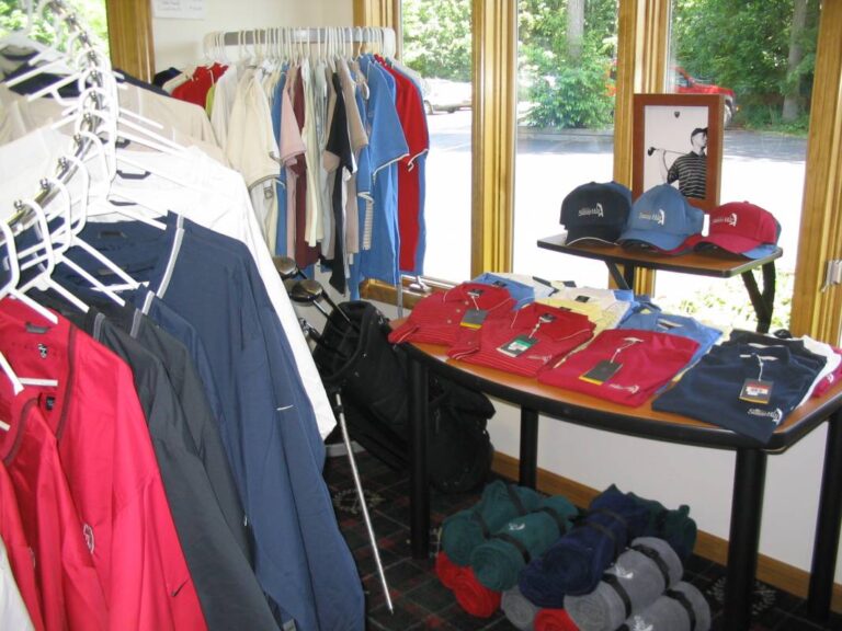 Sunny Hill Clubhouse - The Clubhouse at Sunny Hill offers many items for golfers of all experience levels. Look like a pro with our branded apparel items!